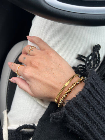 ANNE-MARIE - Gold Diamante Wave Ring
