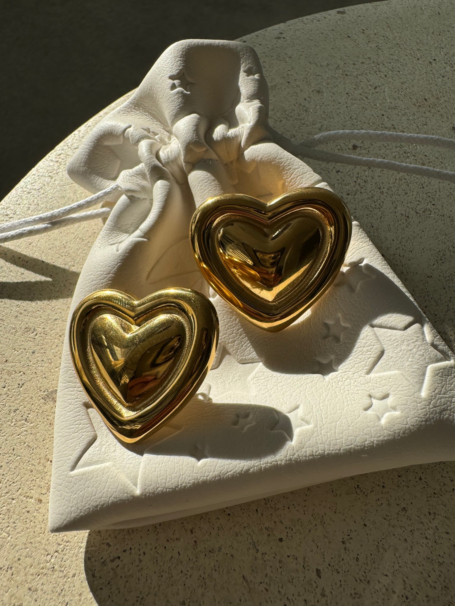 RHIANNA Heart Earrings