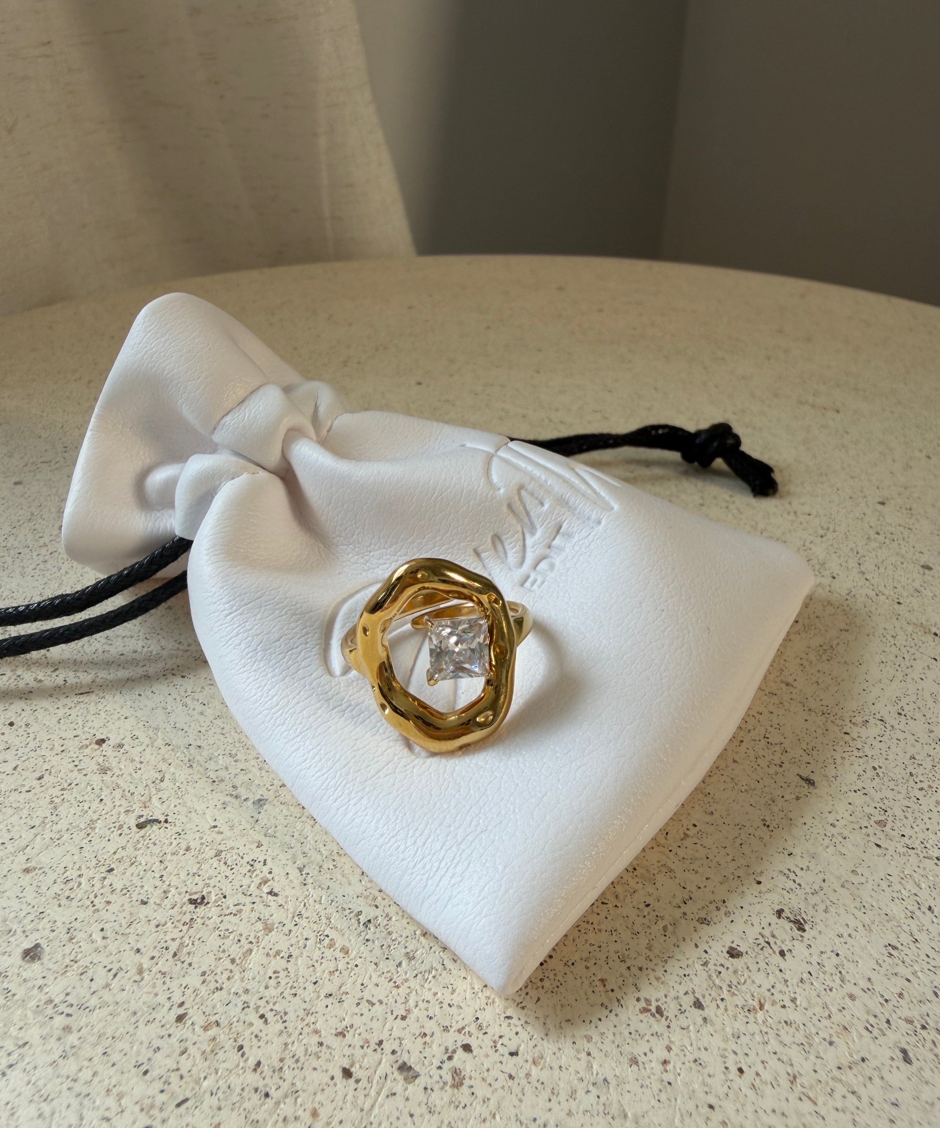 The Delphine Ring