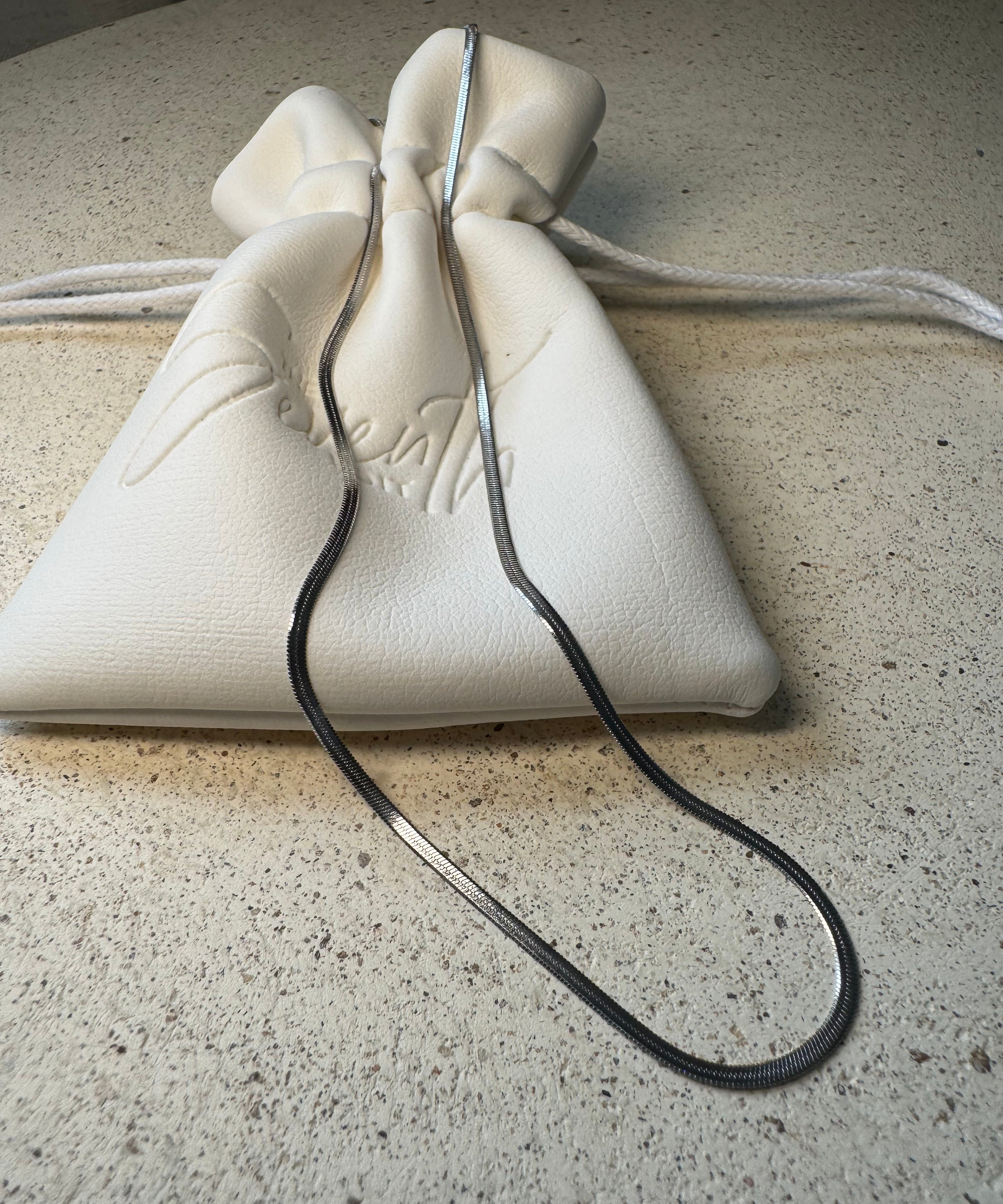 Classic Thin Herringbone Chain