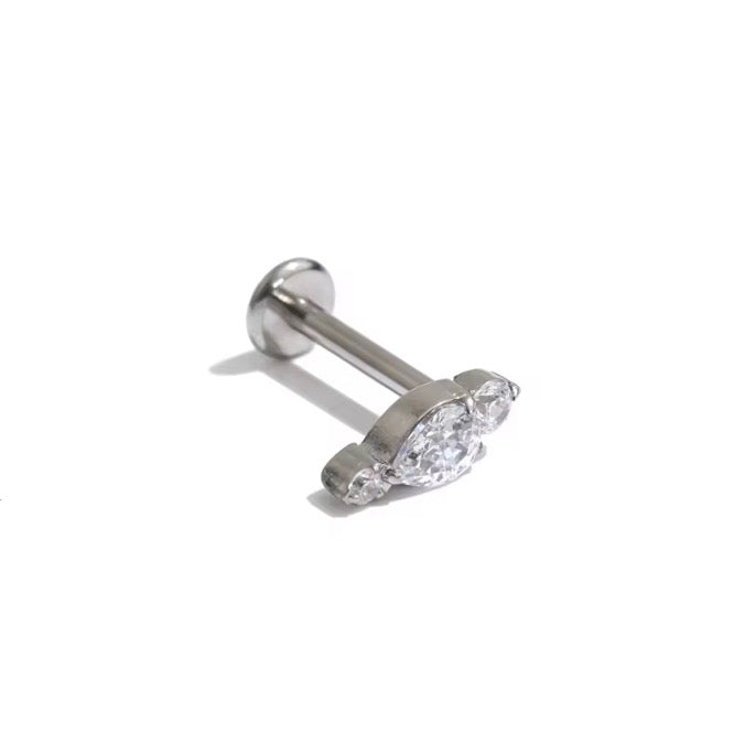 The Poppy flat back Stud