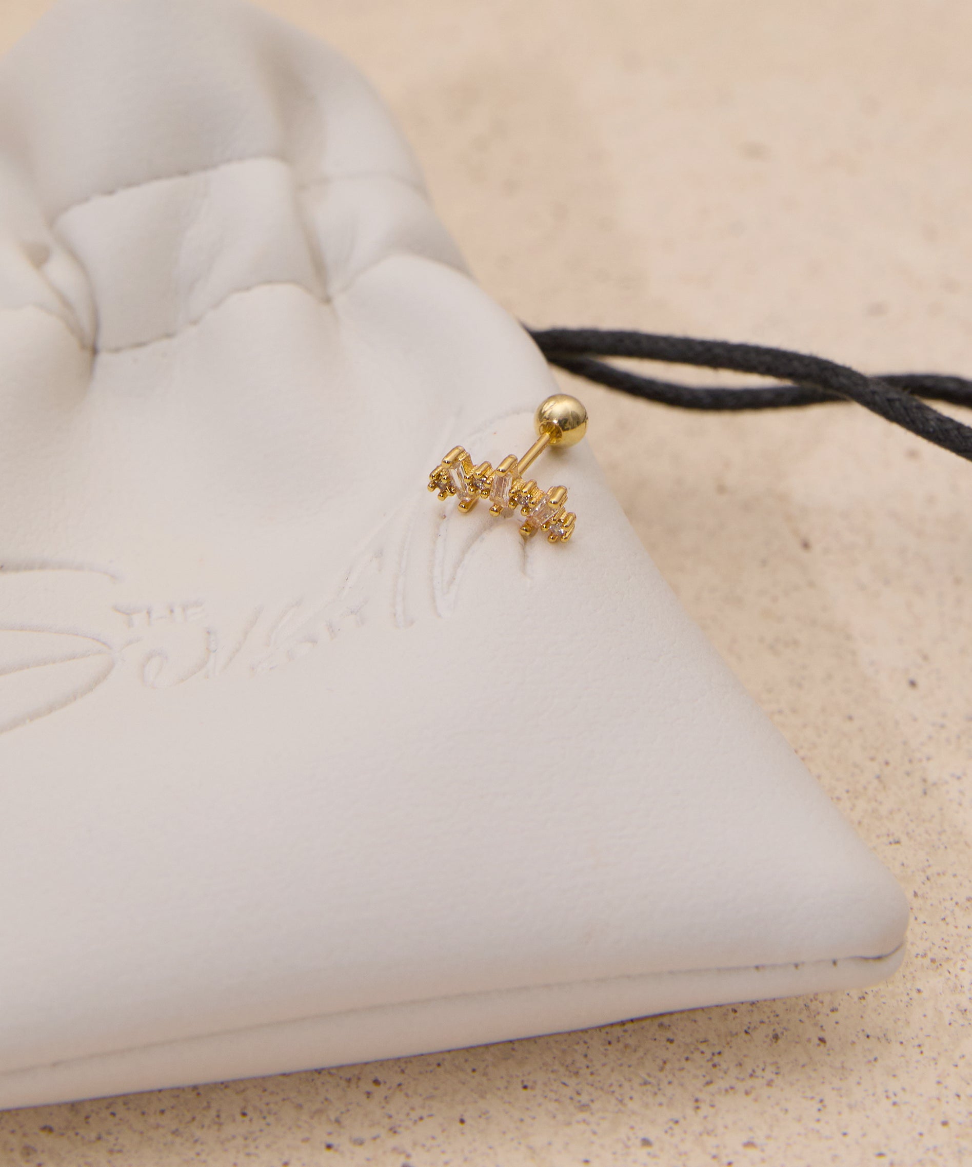 Daisy Cartilage stud