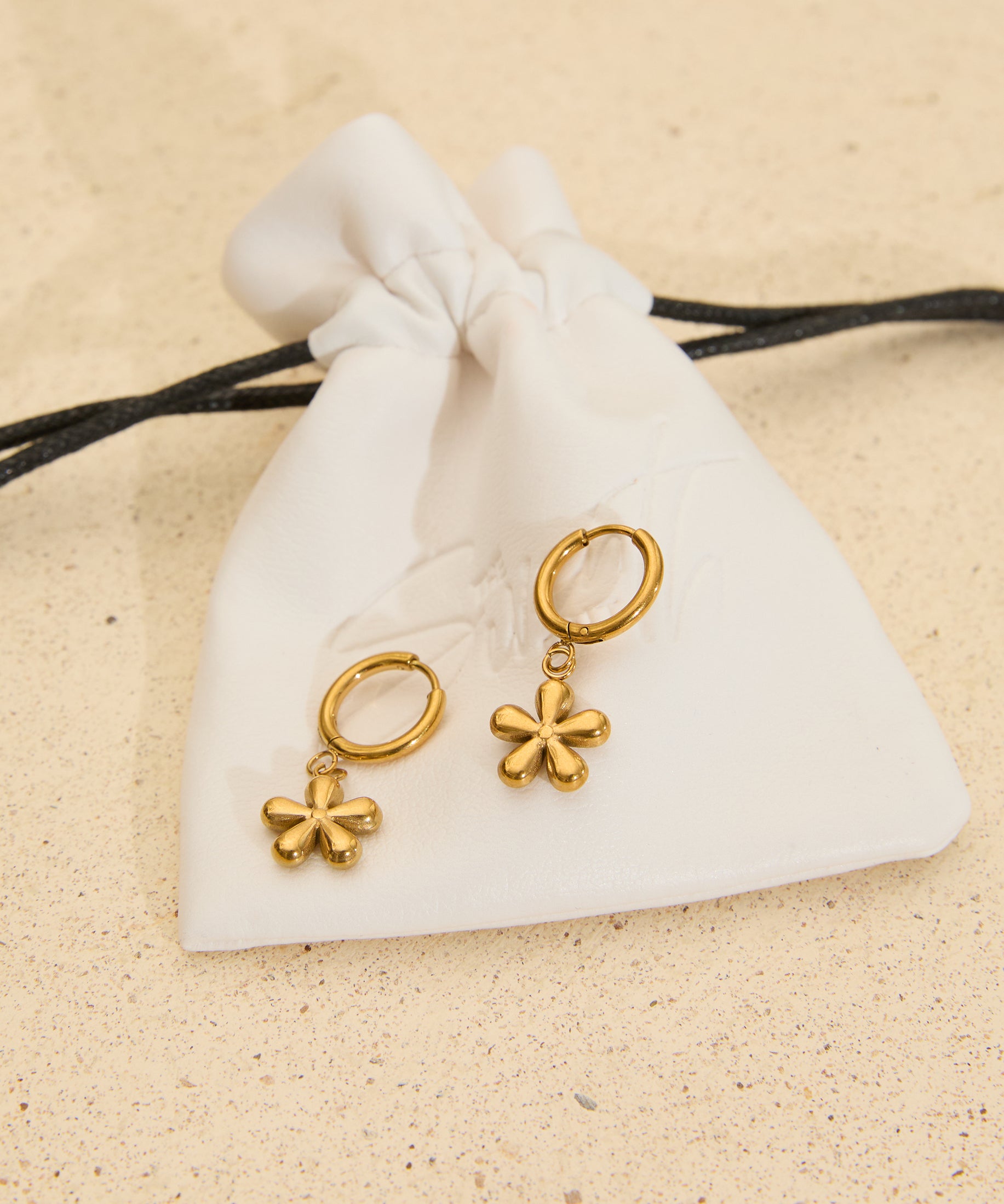 Poppy Earrings