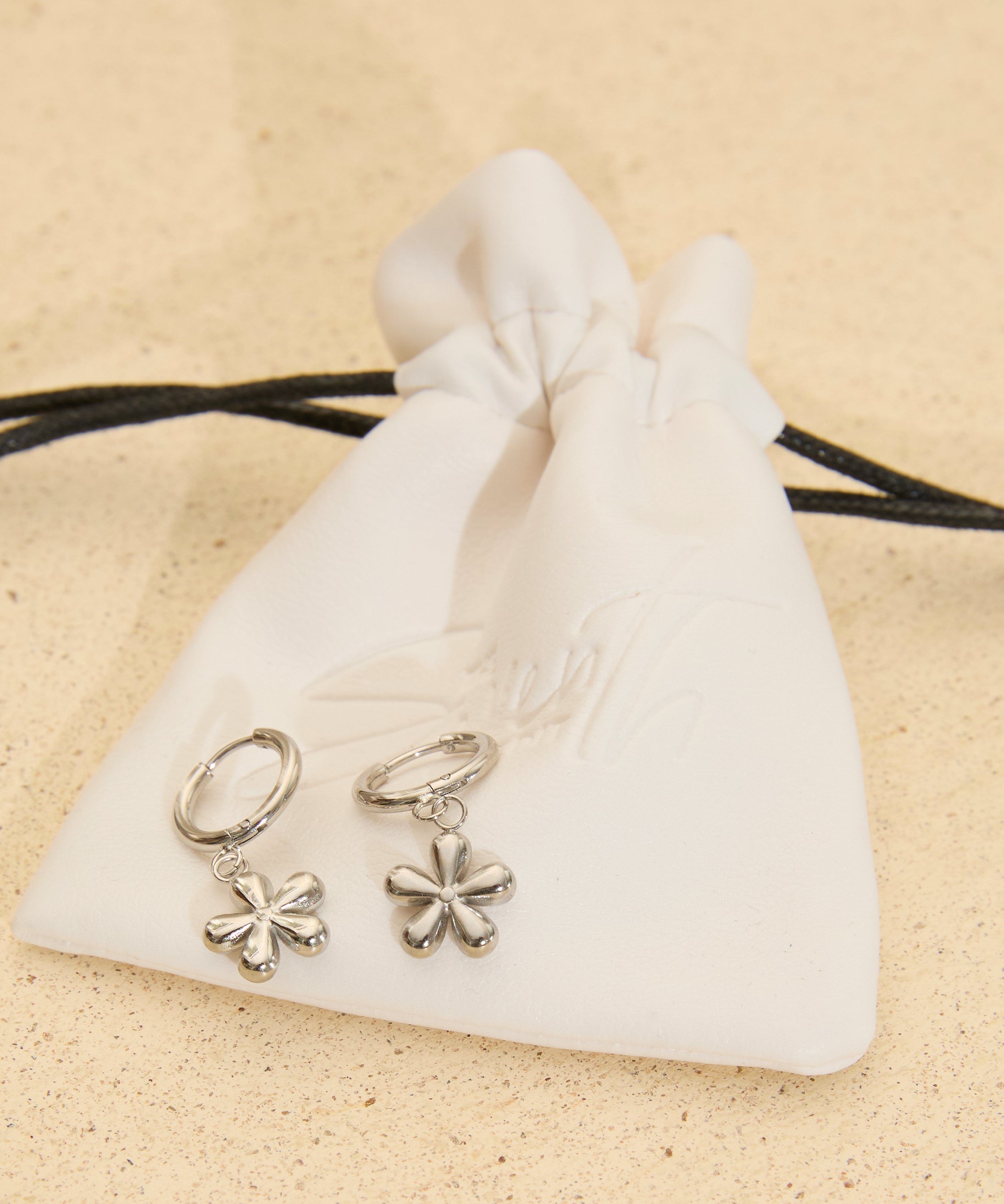 Poppy Earrings