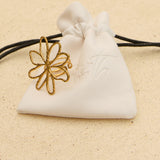 The Fleur Open Wire Flower Ring