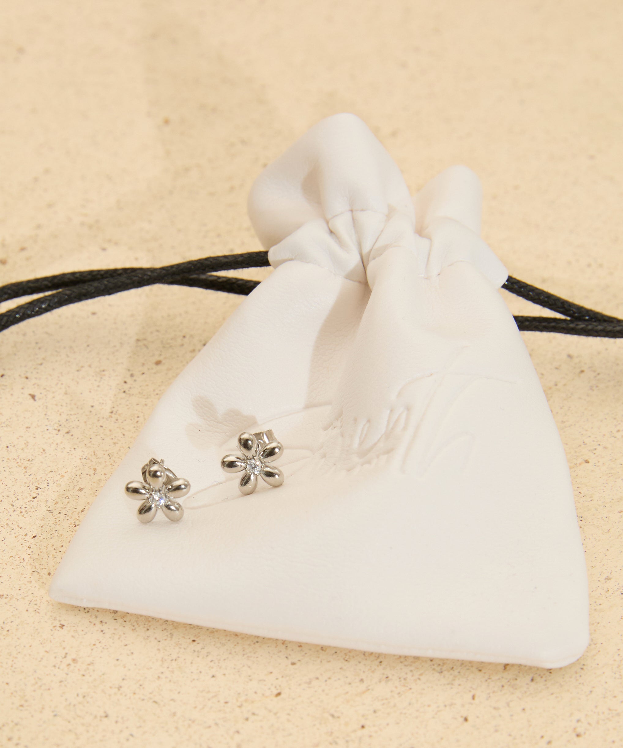 Posy flower studs