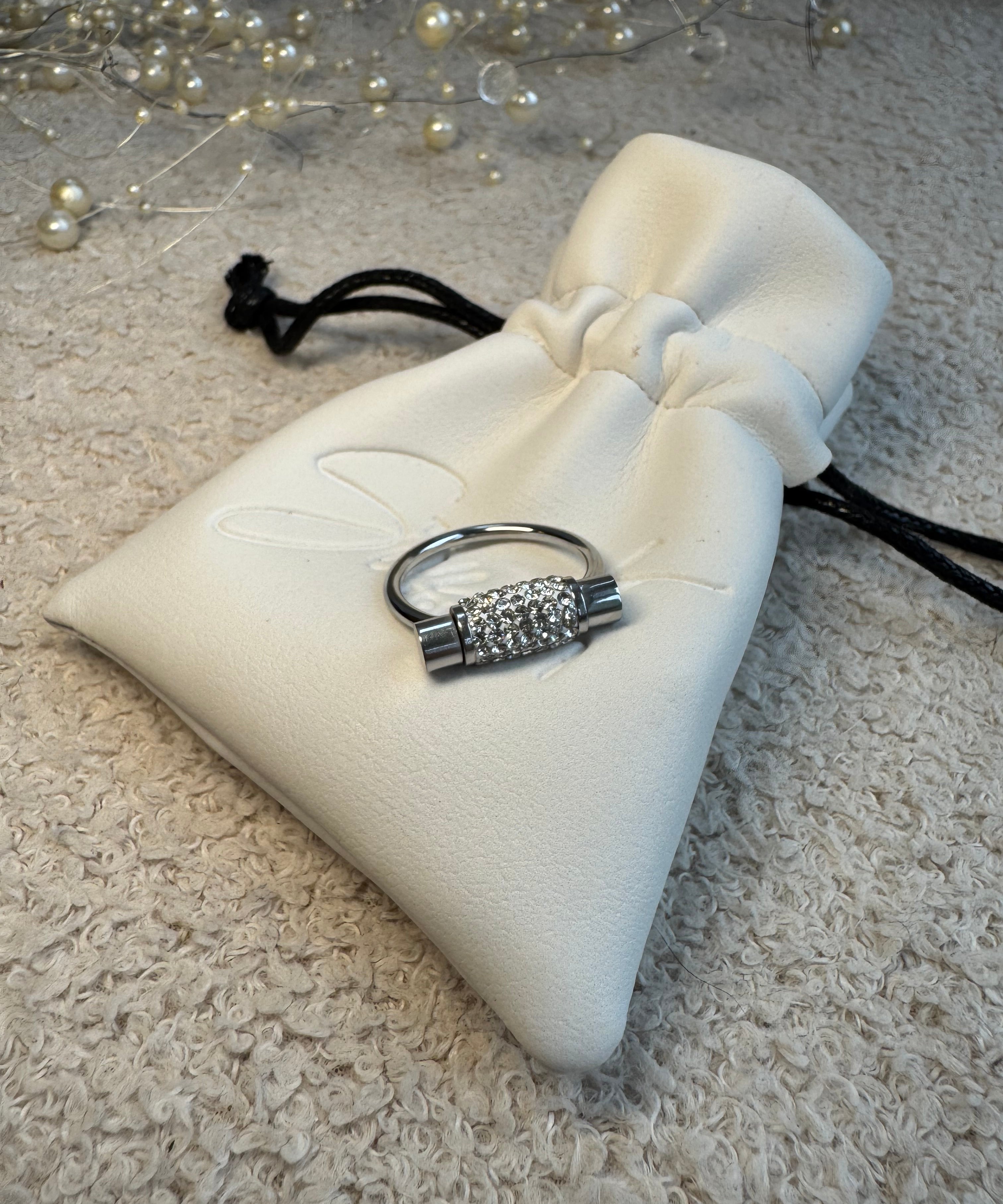 The crystal Spinner Ring (Silver)