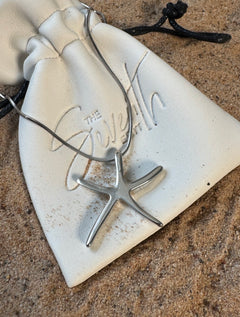 Starfish pendant necklace